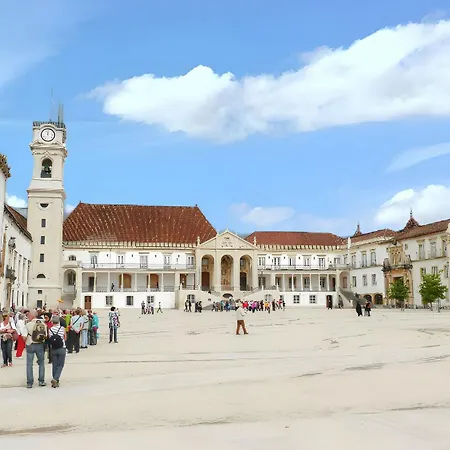 Semesterbostad Cozy House In Seia With Fireplace *