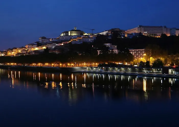 Cozy House In Seia With Fireplace